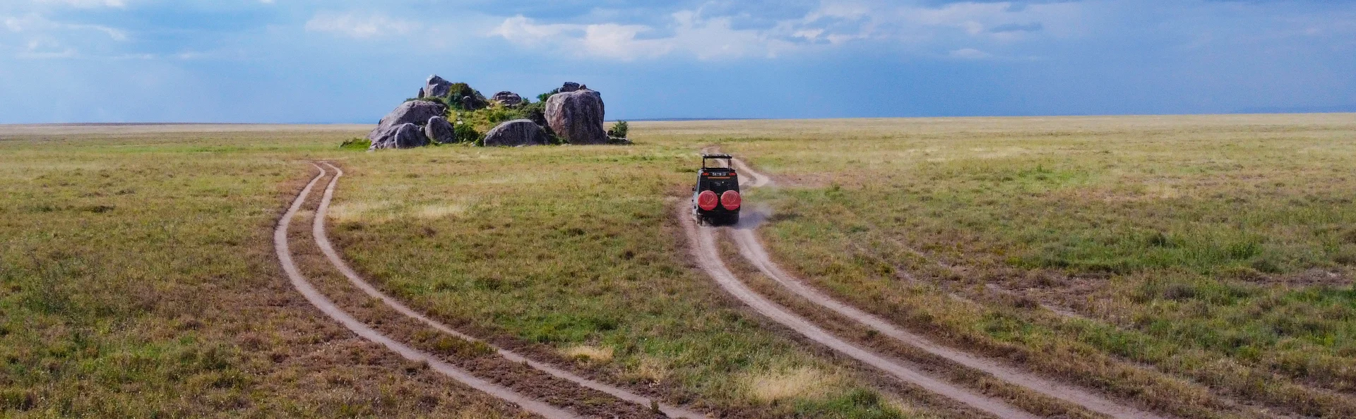 TourCompass Safari-jeep på savannen