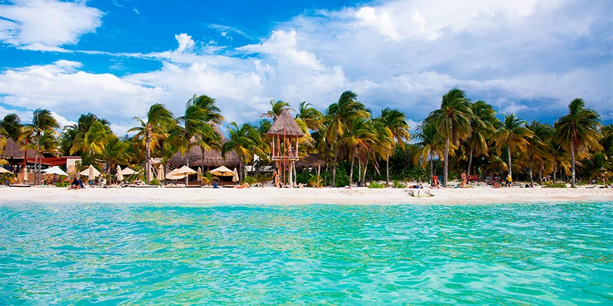 Playa Norte på Isla Mujeres sett fra vannet